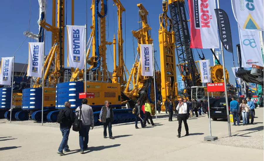 bauma-bauer-display