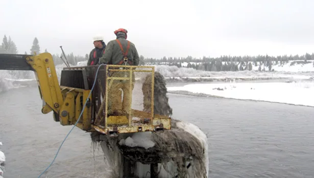 How did well end up several feet off the bank of the river?