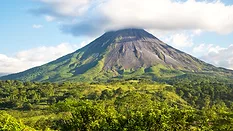 An image of a volcano somewhere in Costa Rica