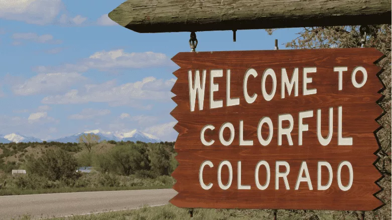 An image of the Welcome to Colorado sign