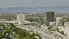 An image of the san Fernando valley in LA