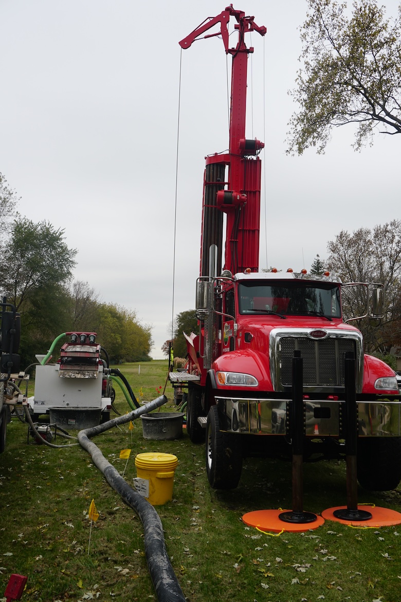 Contractors of drilling rigs
