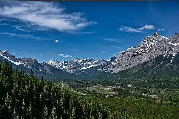 Rockies devin-lyster-LoJeVNELCfc-unsplash.jpg View of the Rocky Mountains