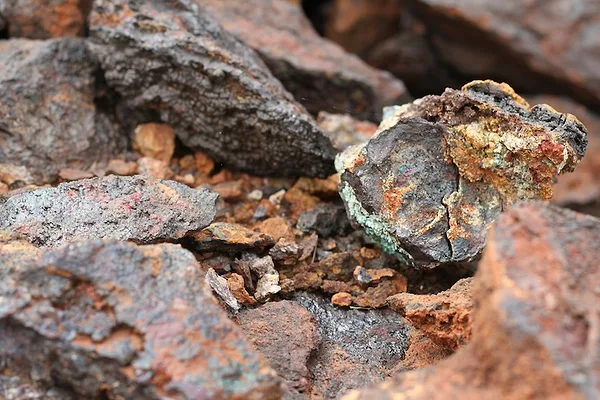 Copper ore paul-alain-hunt-na_-KsSDFyQ-unsplash.jpg Mined Copper ore