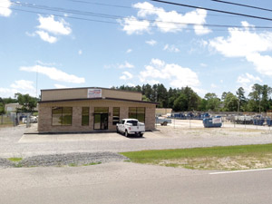 The new Biloxi, Miss., office will feature ThompsonÃ¢â‚¬â„¢s full line of sales and rentals.