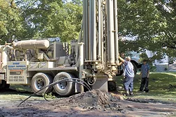 Antonio Poccia chose a vertical loop rather than a horizontal loop to limit the impact on the yard.