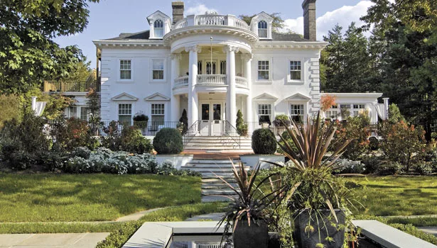 After the renovation, The Fortnightly Club opened the Twin Maples Centennial Show House to the public, offering tours for one month.