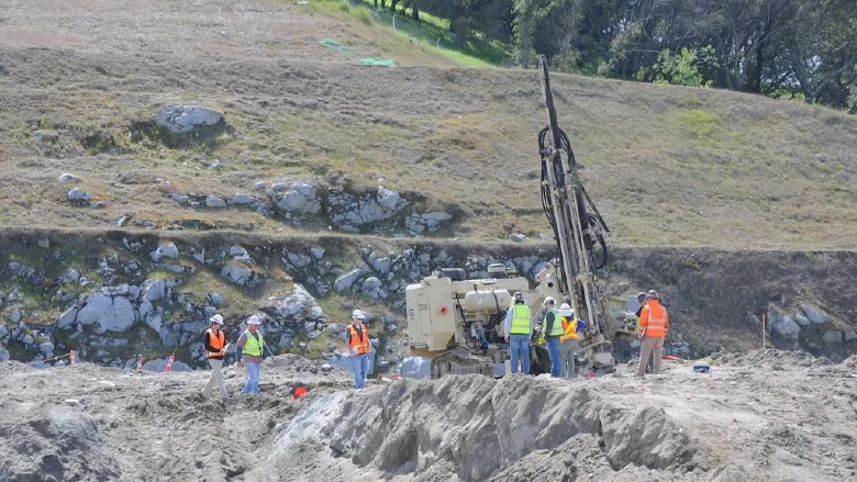 blasthole drilling rig