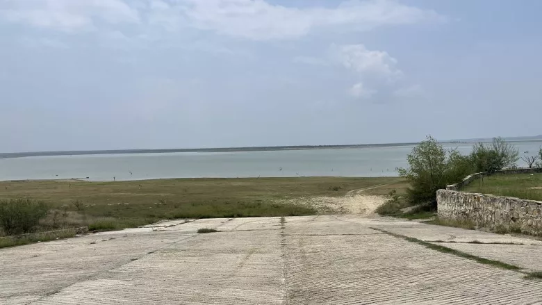boat launch on the reservoir
