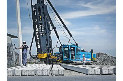 Hammer & Steel now sells and Junttan