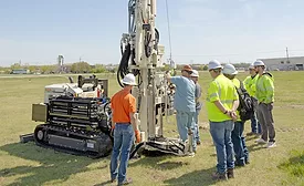 truck-mounted 3100GT drilling rig
