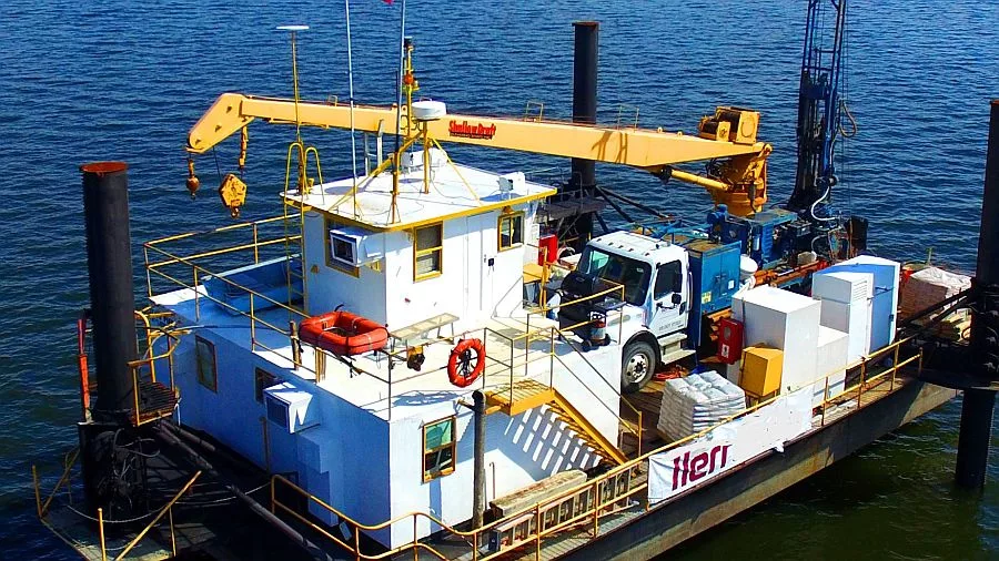 70 foot Lift Boat